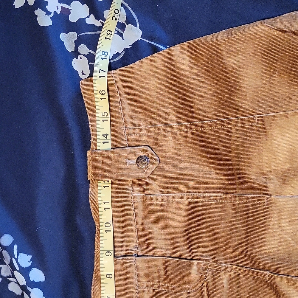 Skirt - Picture 8 of 11